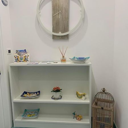 Casa Ausilia Bilocale Apartment Amalfi Bagian luar foto