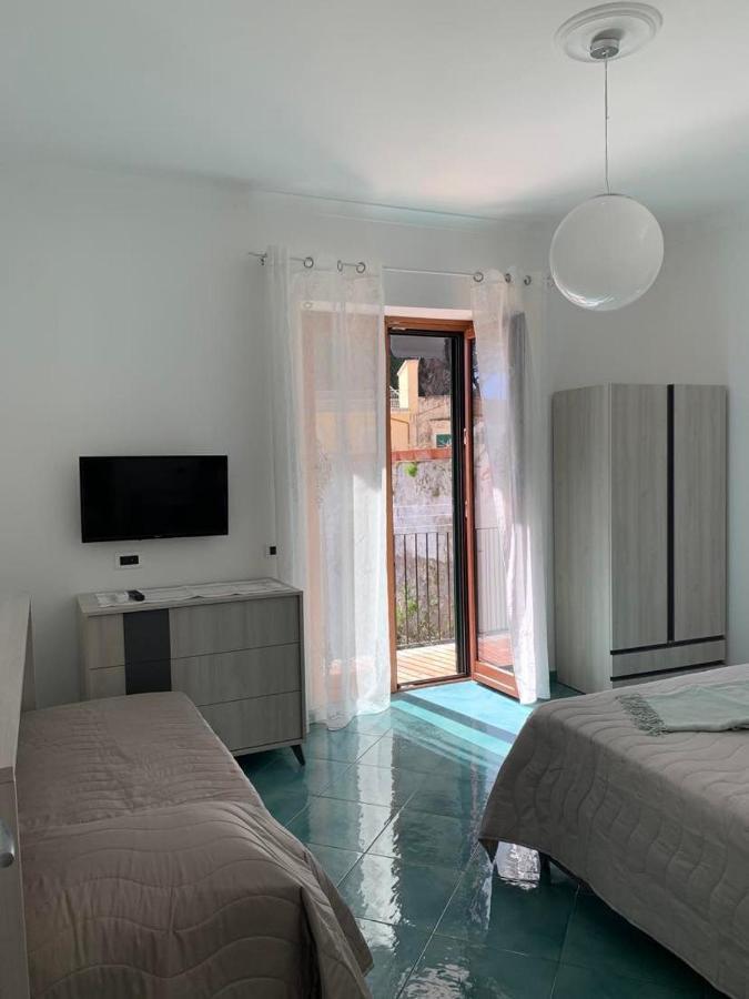 Casa Ausilia Bilocale Apartment Amalfi Bagian luar foto